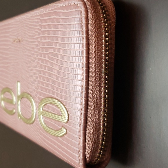 Bebe Fabiola Stamped Lizard Continental Zip Around Wallet*NWOT* - Picture 6 of 9